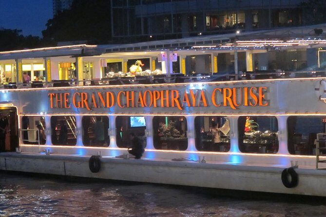 The Chaophraya Cruise : LUXURY 5 STAR Dinner Cruise Program - Service and small-group comfort: solo friendly, but know the limits
