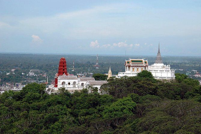 The Damnern Saduak and Phetchaburi from Hua Hin - Should you book the Damnoen Saduak and Phetchaburi tour from Hua Hin?