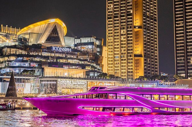 The Opulence Dinner Cruise from Iconsiam Bangkok - The buffet: international seafood, Thai dishes, and how to avoid disappointment