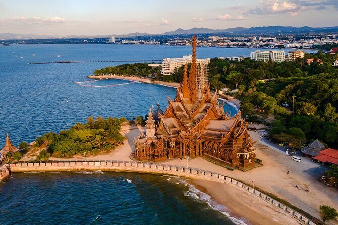 The Sanctuary of Truth Tickets in Pattaya - Practical tips that help your visit go smoothly