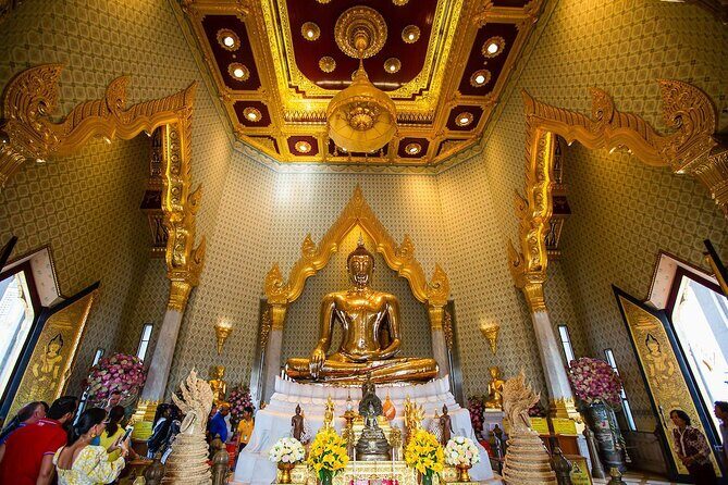 Top Highlight Bangkok Sights. Walking tour with Fun Local Guide! - Key Points at a Glance