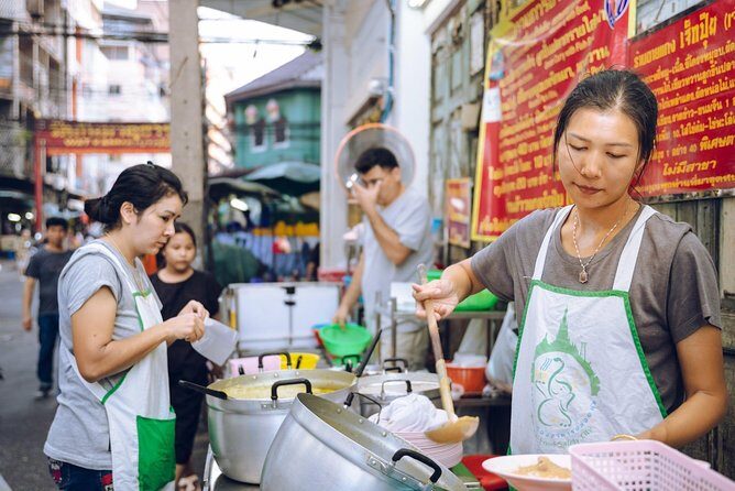 Top Highlight Bangkok Sights. Walking tour with Fun Local Guide! - Wat Saket’s Golden Mount: The 320 Stairs and the View That Pays Off