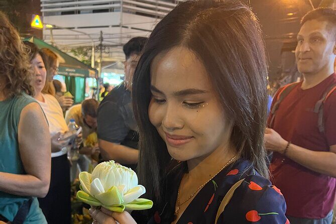 Tuk-tuk Private Tour in Bangkok by Night with Chinatown meal - Bangkok by night: why this route just makes sense