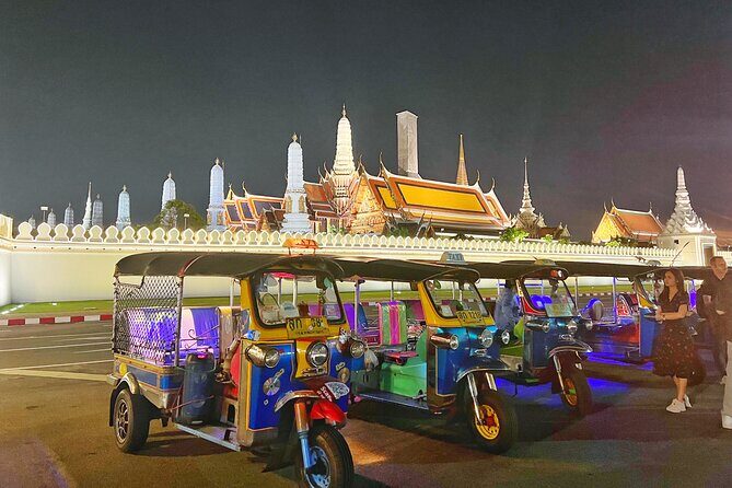 Tuk-tuk Private Tour in Bangkok by Night with Chinatown meal - Wat Arun at night: the river-to-temple kickoff