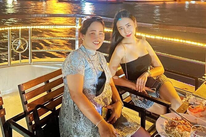 Vela Dinner Buffet Cruise with Bangkok Night Views and Shows - Food on the cruise: seafood buffet plus Thai classics