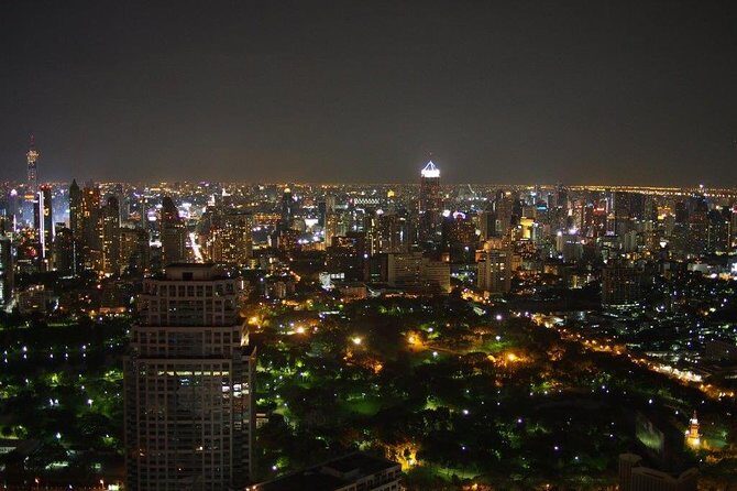 Vertigo Meal at Banyan Tree: Ultimate Rooftop Dining Experience - Stop 2: Vertigo TOO on the 60th floor and the starry bar ceiling