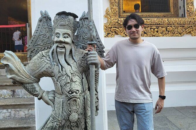 Visit Wat Pho and Wat Arun with Local Expert - Guide quality that actually changes your experience (Sunday and Niki examples)
